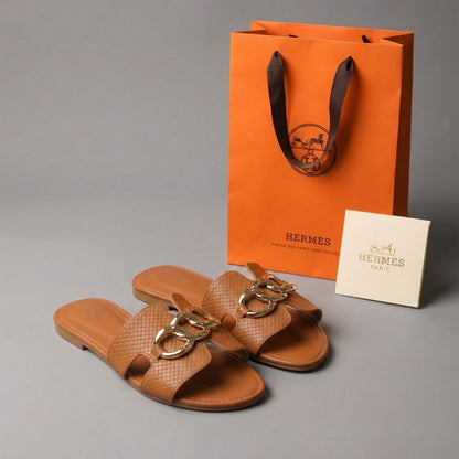 Premium Chain Flat Slides for Women – Stylish Comfort Slip-On Sandals