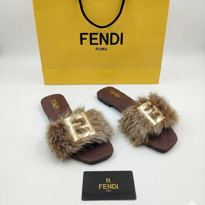 F-en-di Inspired Luxury Fur Slides – Women’s Premium Soft Indoor/Outdoor Slippers Brown